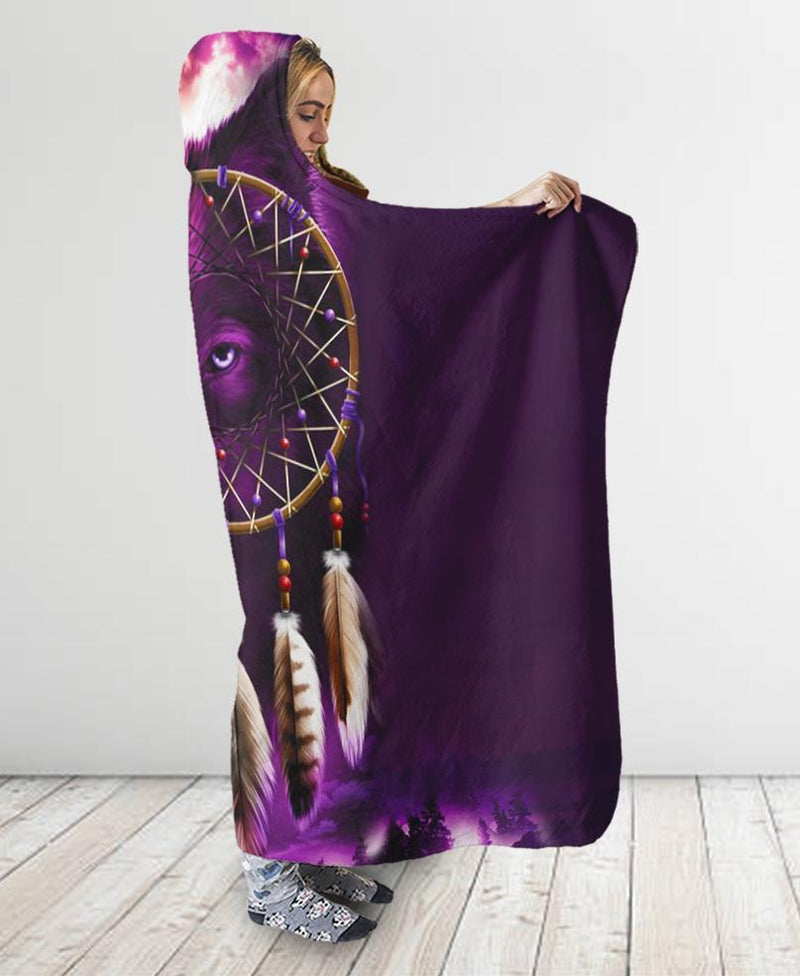 Wolf Native Hooded Blanket WCS