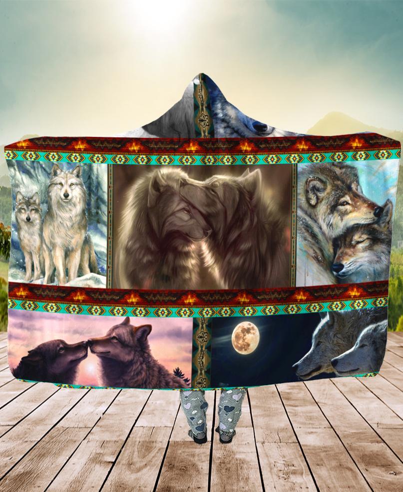 Native Loving Wolves Hooded Blanket WCS